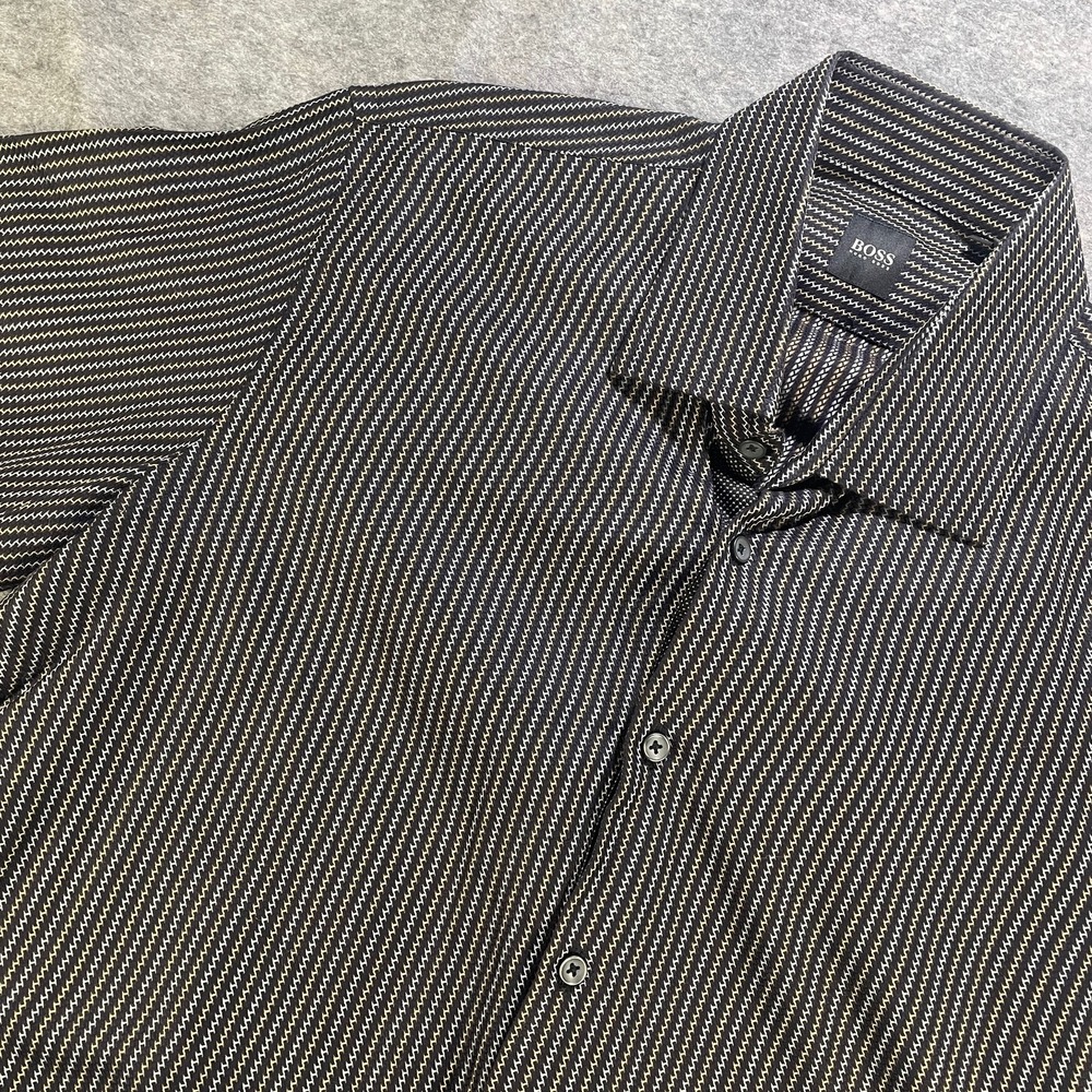 Hugo Boss Shirt Mens Xl Geometric Pattern Long Sleeve Button Up Dress Shirt View 2